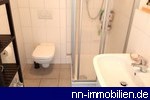 frdl. Duschbad mit Duschabtrennung
