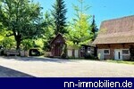 Hofansicht - Garage - Bienenhaus - Nebengebude