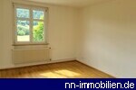 Kinderzimmer oder Bro mit Blick ins Grne