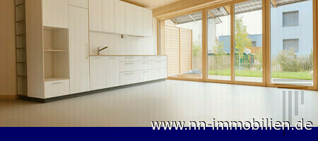 offender Wohn- und Essbereich mit Zugang zur Terrasse offender Wohn- und Essbereich mit Zugang zur Terrasse