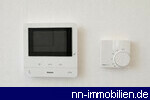 moderne Videogegensprechanlage mit Farbdisplay sowie einen Raumtemperaturregler f�r die Fu�bodenheizung